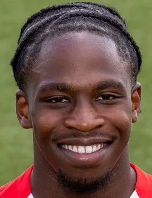 Jayden Addai, forward of Como