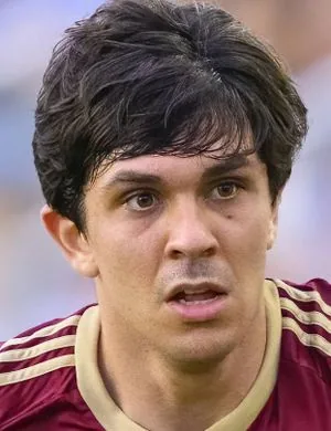 Jon Aramburu, Defender Real Sociedad
