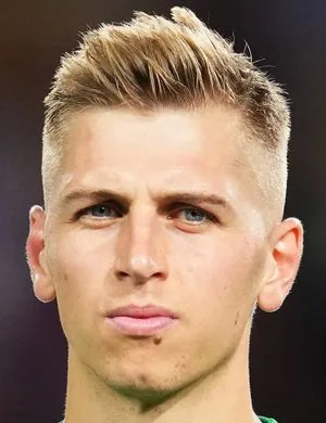 Jean Butez, Goalkeeper Como