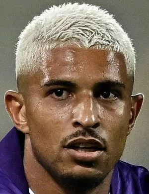 Dodô, defender of Fiorentina