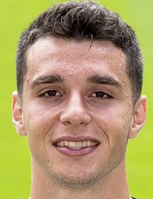 Anastasios Douvikas, Forward Como