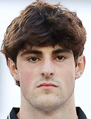 Javier Guerra, defender of Valencia