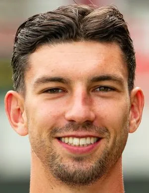 Lennard Hens, Midfielder KV Kortrijk