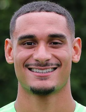 Maxence Lacroix, Defender Chelsea