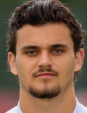 Leny Meyer, defender of FC Famalicao