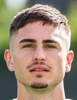 Maksim Paskotši, Defender KAA Gent