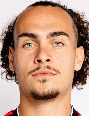 Arthur Theate, defender of Bologna