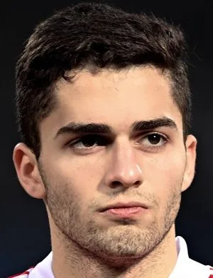 Arsen Zakharyan, Μέσος της ομάδας Real Sociedad